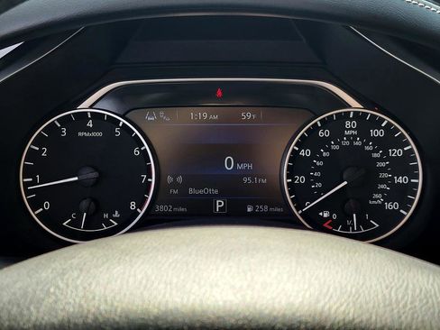 Certified 2024 Nissan Murano SV image 14