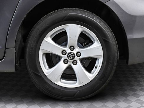 Used 2020 Toyota Sienna L image 33