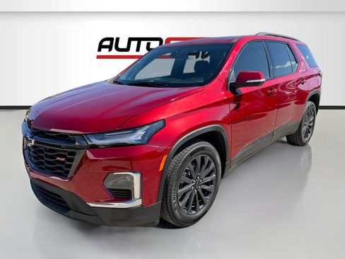 Used 2023 Chevrolet Traverse RS w/ LPO, Floor Liner Package AWD/4WD image 3