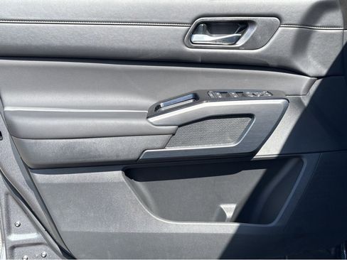 New 2026 Nissan Pathfinder SL w/ Cargo Package image 18