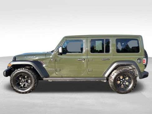 Used 2022 Jeep Wrangler Unlimited Willys image 7