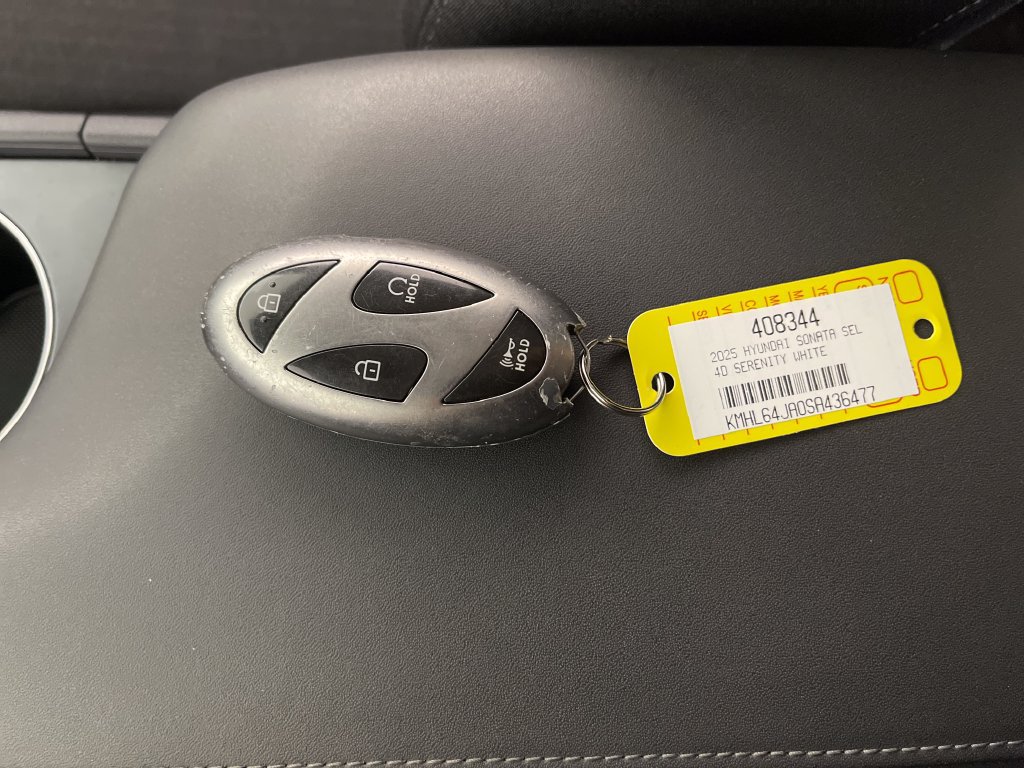 Used 2025 Hyundai Sonata SEL FWD image 27