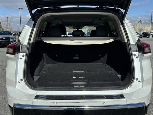 Certified 2024 Nissan Rogue Platinum w/ Platinum Premium Package image 19