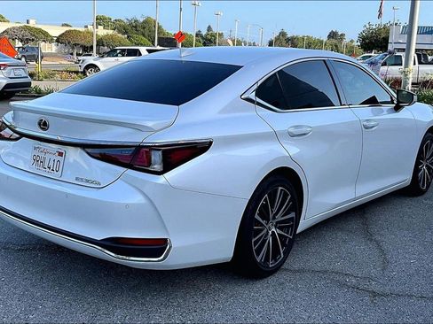 Used 2025 Lexus ES 300h w/ Premium Package FWD image 4