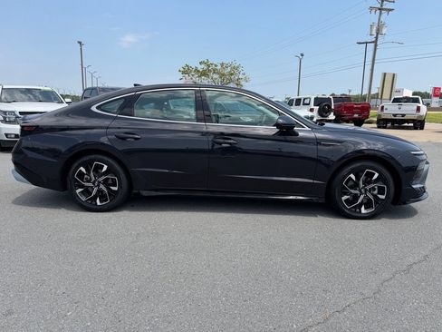 Used 2025 Hyundai Sonata SEL FWD image 8