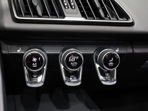 Used 2023 Audi R8 V10 performance w/ Carbon Exterior Package image 31