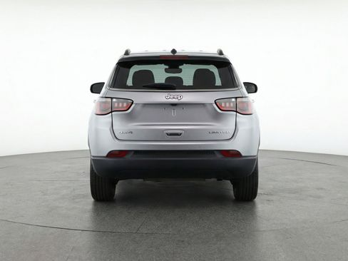 Used 2025 Jeep Compass Limited image 7