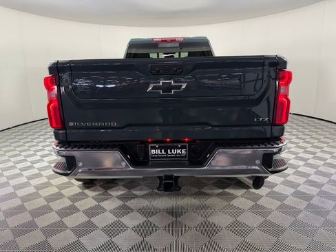 Used 2026 Chevrolet Silverado 3500 LTZ w/ LTZ Plus Package image 7