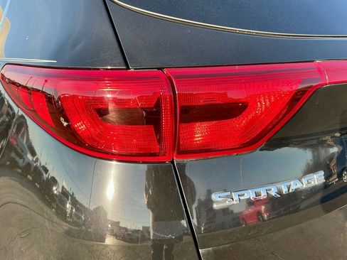 Used 2018 Kia Sportage EX w/ Option Group 040 image 14