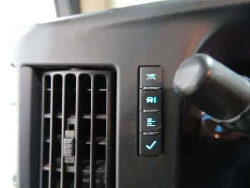 Used 2021 Chevrolet Express 3500 Extended w/ Driver Convenience Package image 18