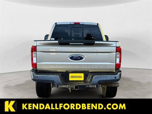 Used 2018 Ford F250 Lariat w/ Lariat Value Package image 4