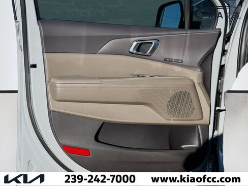 New 2026 Kia Carnival SX image 21