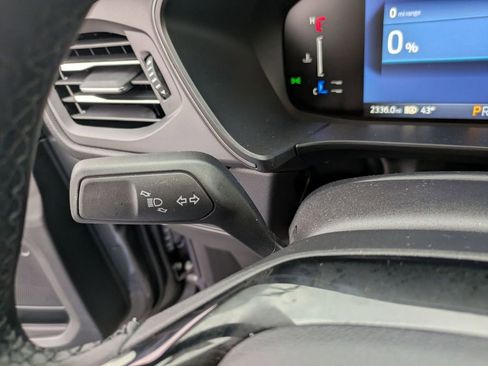 New 2024 Ford Escape SE image 31