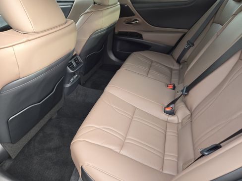 New 2025 Lexus ES 350 Ultra Luxury image 20
