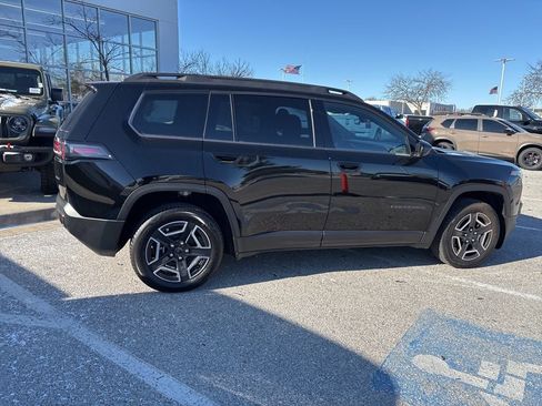 New 2026 Jeep Cherokee Laredo AWD/4WD image 27
