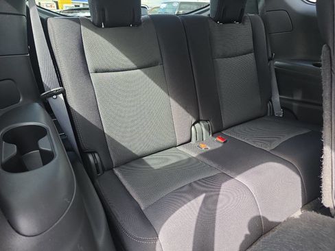 Used 2017 Nissan Pathfinder SV w/ SV Tech Package image 28