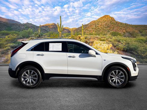 Used 2019 Cadillac XT4 Premium Luxury FWD image 3