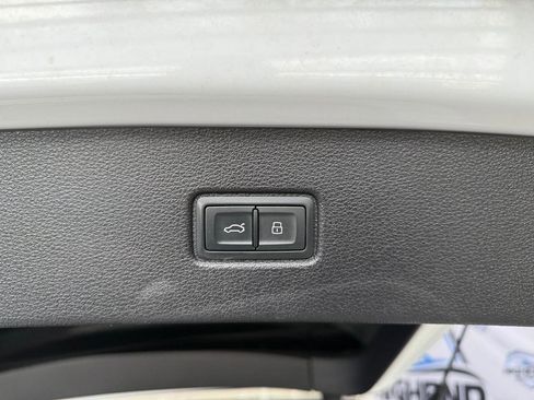 Used 2021 Audi SQ7 Premium Plus AWD/4WD image 22