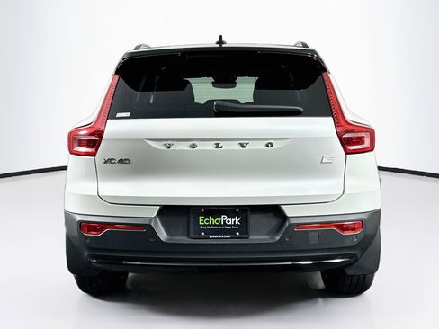 Used 2023 Volvo XC40 Recharge Ultimate w/ Protection Package Premier AWD/4WD image 7