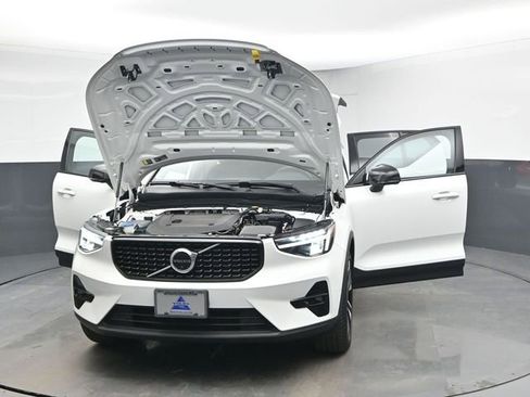 Used 2023 Volvo XC40 B5 Plus w/ Driver Assist Package image 45