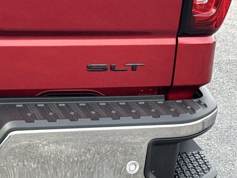 New 2026 GMC Sierra 1500 SLT w/ SLT Premium Plus Package AWD/4WD image 10
