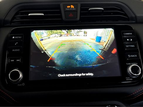 Used 2025 Nissan Versa SR w/ Trunk Package image 3