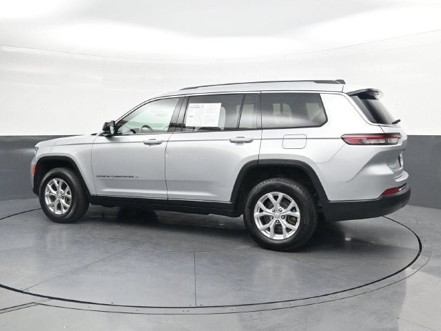 Used 2023 Jeep Grand Cherokee L Limited AWD/4WD image 6