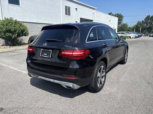 Used 2019 Mercedes-Benz GLC 300 4MATIC image 18