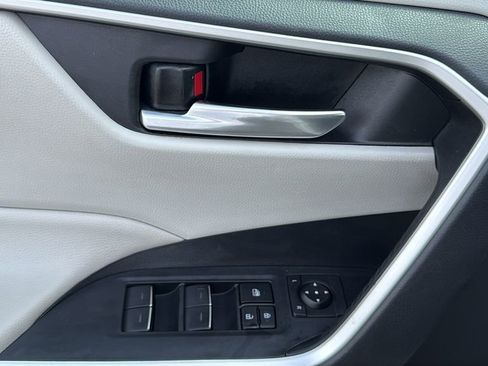 Used 2023 Toyota RAV4 XLE image 14