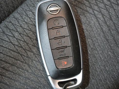 Used 2024 Nissan Rogue SV FWD image 26