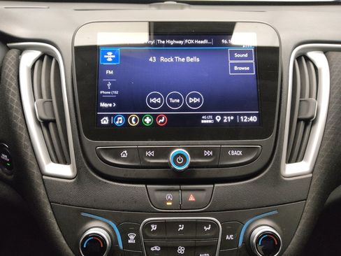 Used 2024 Chevrolet Malibu LT FWD image 25