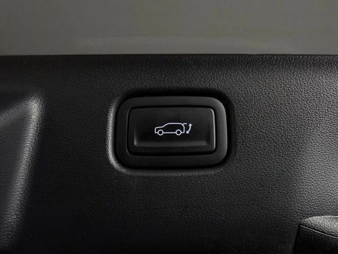 Used 2025 Hyundai Kona Limited FWD image 28