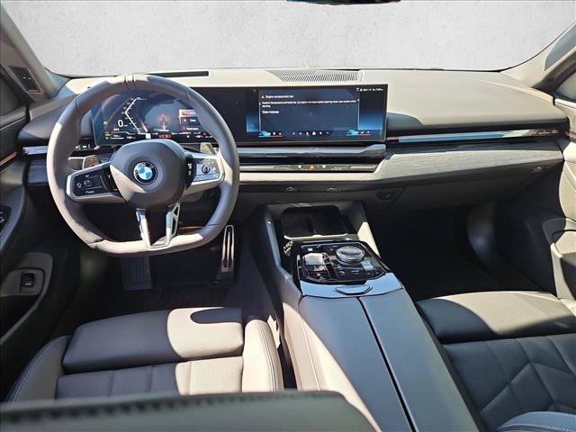 Used 2026 BMW 530i xDrive AWD/4WD image 19
