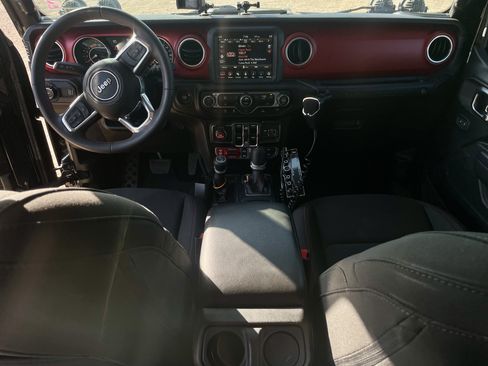 Used 2023 Jeep Wrangler Unlimited Rubicon AWD/4WD image 20