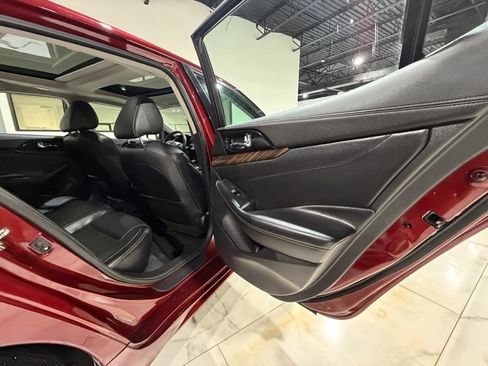 Used 2017 Nissan Maxima Platinum image 20