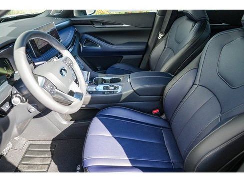 New 2026 INFINITI QX60 Sport w/ Dark Cargo Package image 17