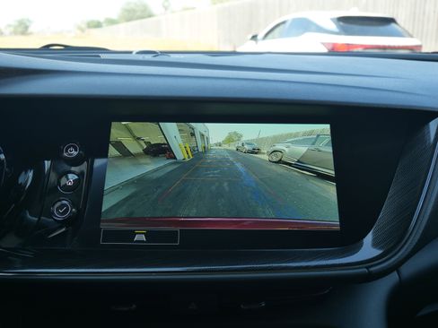 Used 2022 Buick Envision Preferred image 14