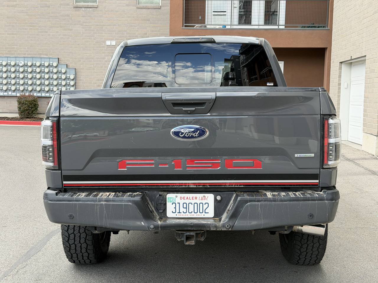 Used 2018 Ford F150 Lariat w/ Equipment Group 502A Luxury AWD/4WD image 4