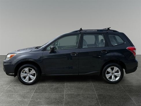 Used 2016 Subaru Forester 2.5i w/ Alloy Wheel Package AWD/4WD image 2