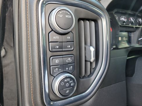 Used 2020 GMC Sierra 1500 AT4 w/ AT4 Premium Package image 17