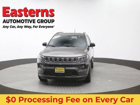Used 2024 Jeep Compass Latitude AWD/4WD image 48