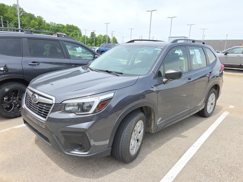 Used 2021 Subaru Forester AWD/4WD image 4