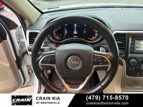 Used 2015 Jeep Grand Cherokee Laredo w/ Quick Order Package 23E RWD image 22