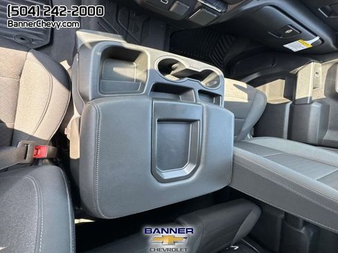 Used 2024 Chevrolet Silverado 2500 Custom w/ Custom Value Package image 23