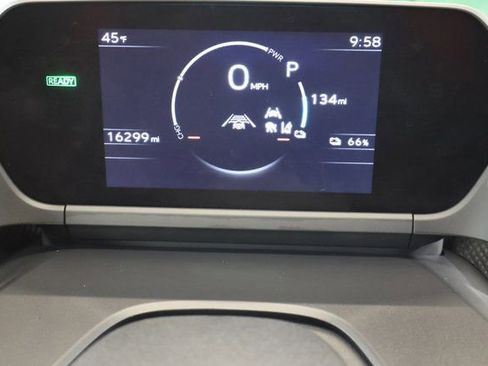 Used 2024 Toyota bZ4X XLE w/ Weather Package image 16