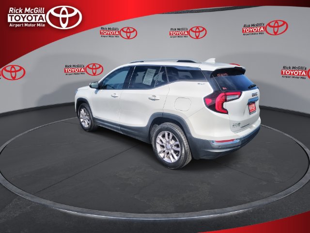 Used 2023 GMC Terrain SLT w/ Tech Package AWD/4WD image 6