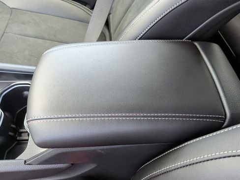 New 2025 Jeep Grand Cherokee L Altitude image 33