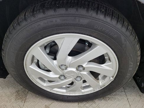 Used 2024 Mitsubishi Mirage LE image 31