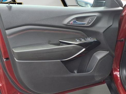 Certified 2024 Chevrolet Trax RS w/ Driver Confidence Package FWD image 8