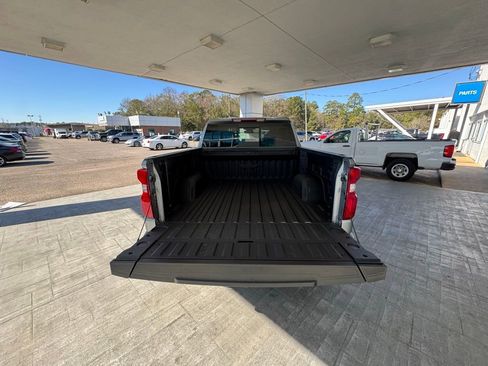 Used 2025 Chevrolet Silverado 1500 LTZ w/ LTZ Premium Package image 9